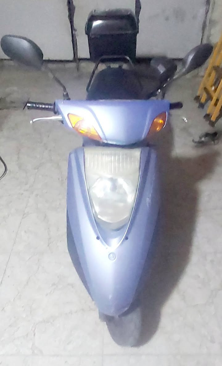 للبيع .. ياماها بريز مكينة مكفولة كلجات مكفولة تايرات جديدة دبلات نظيفة كهربائيات كيجات كلهة شغالة اوراق كاملة شرط الشلعة والمعدل  .. السعر ٥٥٠ هاتف *********** بغداد الحسينية الراشدية
