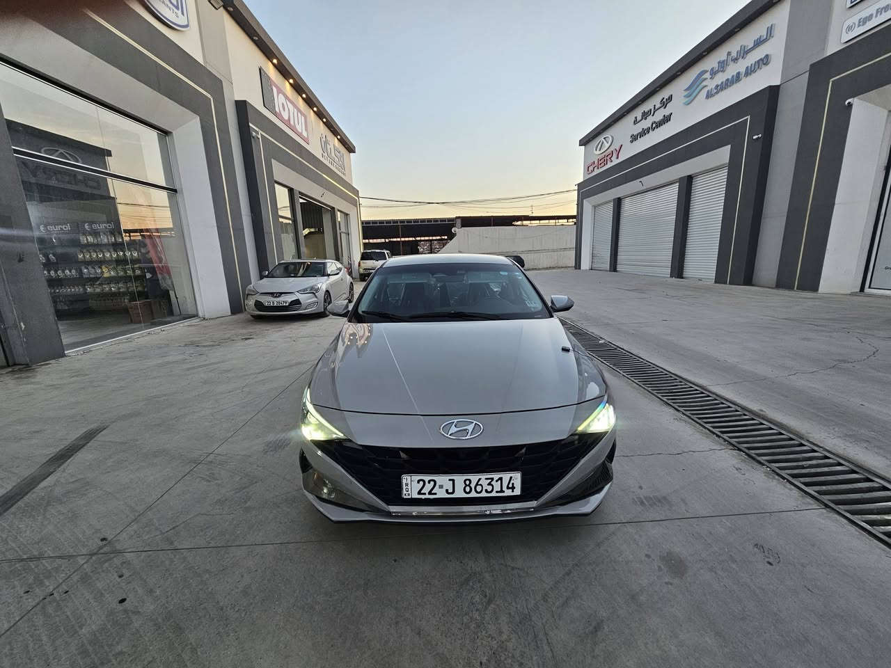 السلام عليكم 
للبيع السعر مناسب 137 
النترا 2021 🇺🇸🇺🇸
ماشية 49 الف 
محرك ٢٠٠٠ دوش 
فول عدا الفتحة 
كشنات تدفئة 
شاشه كبيره 
ابل كار بلي 
حساسات 
بصمة تشغيل ابواب
تشغيل عن بعد 
ويلكب ١٧ 
صدر حدادية كلها جديدة 
گير ومحرك مكفول شرط
تخم تايرات قبل اسبوعين شادهن

بيها قطعتين صبغ جاملغ النفر + البوند بدوون دواخل بدون ايرباك شررط 
بيها قطعتين كلير من امريكا 

رقم التلفون ☎️☎️
***********
