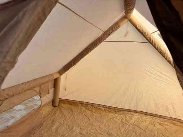 خيمه نفخ جديده غير مستخدمه الطول3متر
العرض210متر الارتفاع2 كامل ملحقات بمب يدوي جنطه وحبال وسكك السعر ٢٢٠ الف سعر جمله رقم واتساب *********** يوجد توصيل
