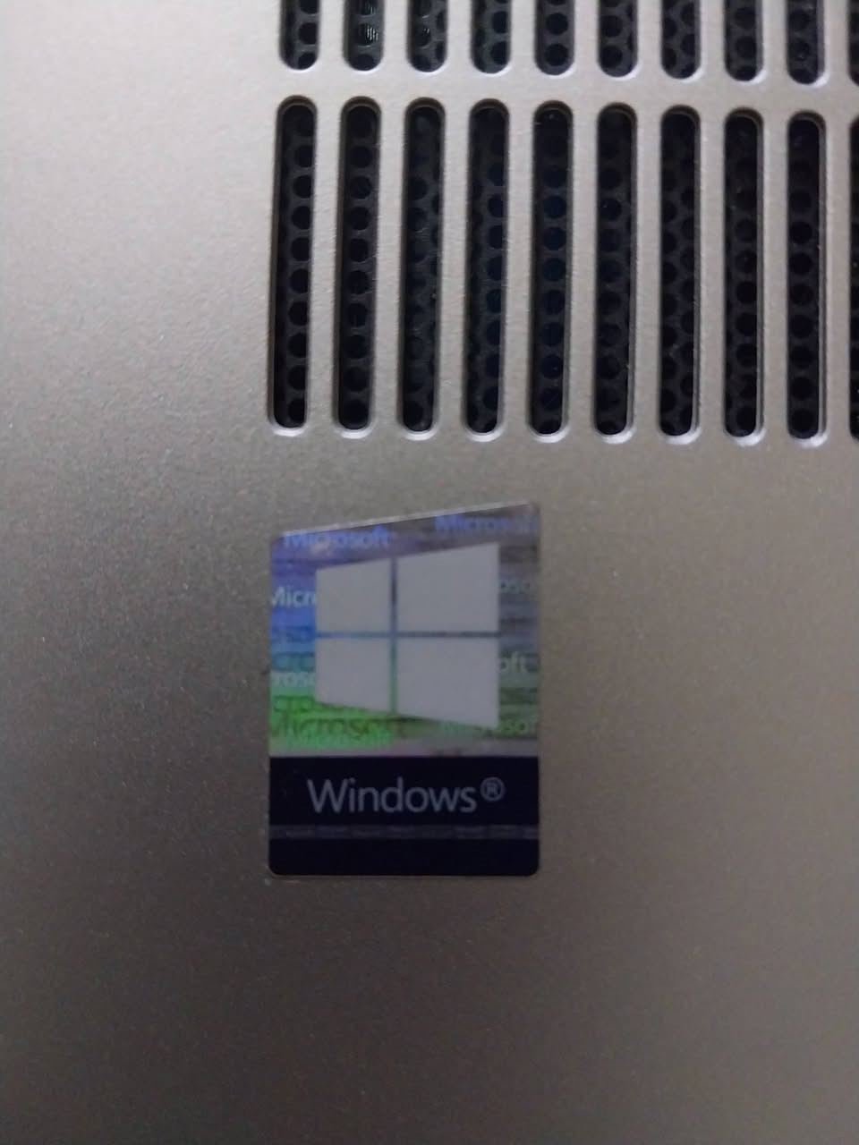 لابتوب hp اخت الجديده شخط ما بيها  الجيل الثامن core i5
رام 16
هارد 500
ويندوز 11 
200 $  قفل
***********
