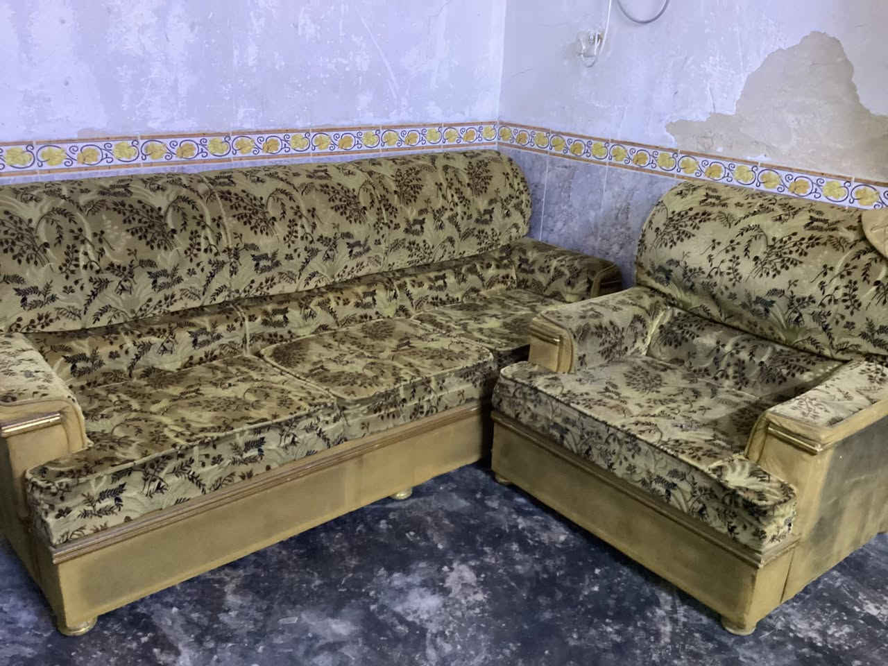 السلام عليكم تخم تفصال ((تفصال))درجه أولى يتكون من سته مقاعد،اربع قنفات مكان بغداد التاجي


**إذا كنت صاحب هذا الإعلان وتريد حذفه لأي سبب، رجاءا أرسل رسالة إلى الدعم الفني**