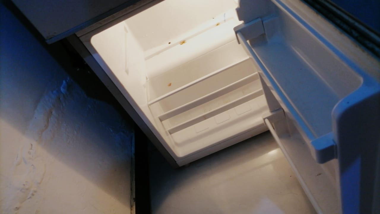 ثلاجة صغيرة ونظيفة وماداخلة تصليح سعرها 80 مكاني زيونة


**إذا كنت صاحب هذا الإعلان وتريد حذفه لأي سبب، رجاءا أرسل رسالة إلى الدعم الفني**