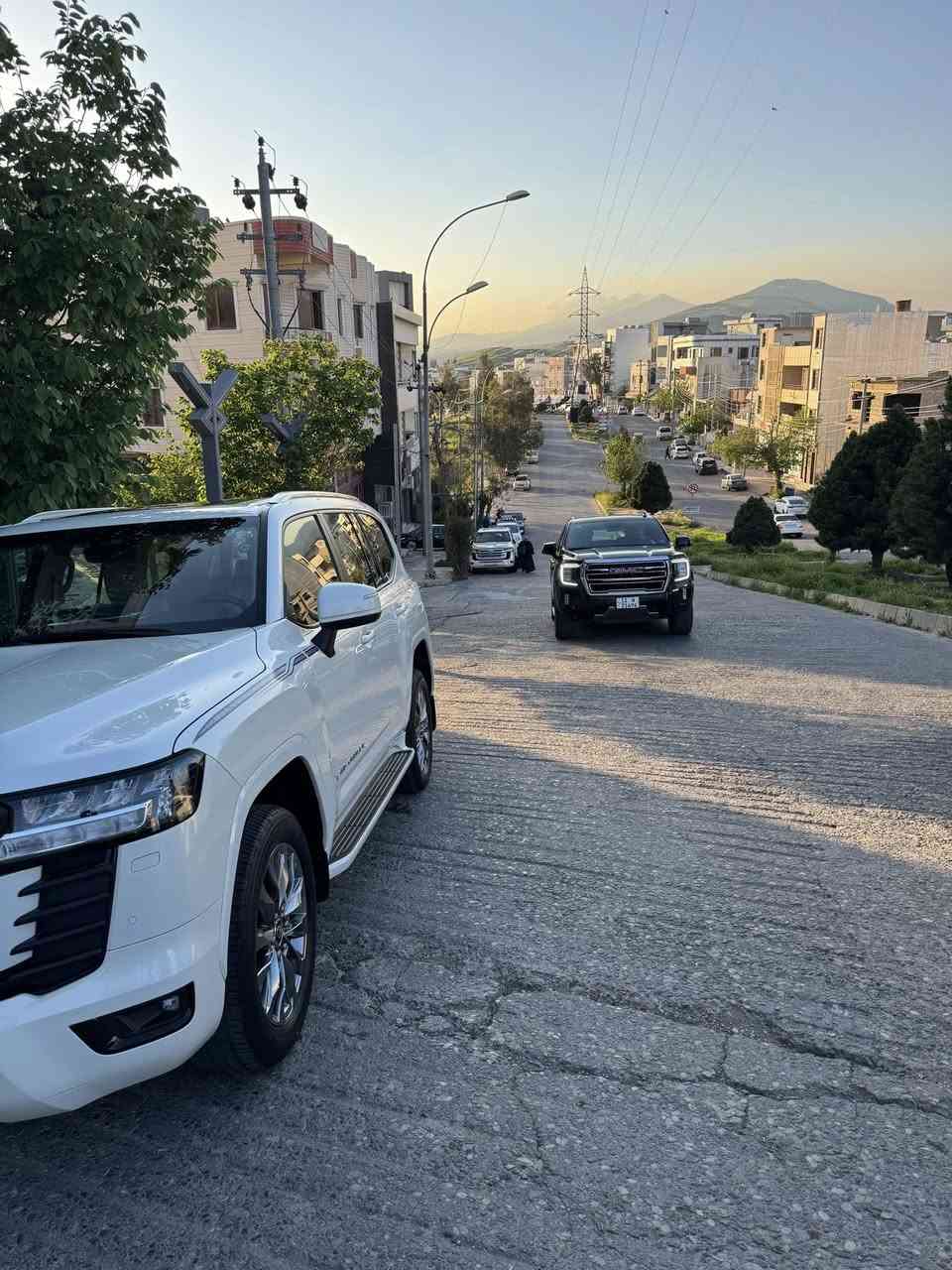 السلام عليكم للبيع لاندكروزر 2023 ساز فول مواصفات كفالة عامه ماشية 37 الف حقيقي بعدها الضمان الشركة رقم سليمانيه هزه جديدة وسنوية بسمي عنوانها بغداد السعر 657 وبيها مجال بسيط الاتصال ***********

