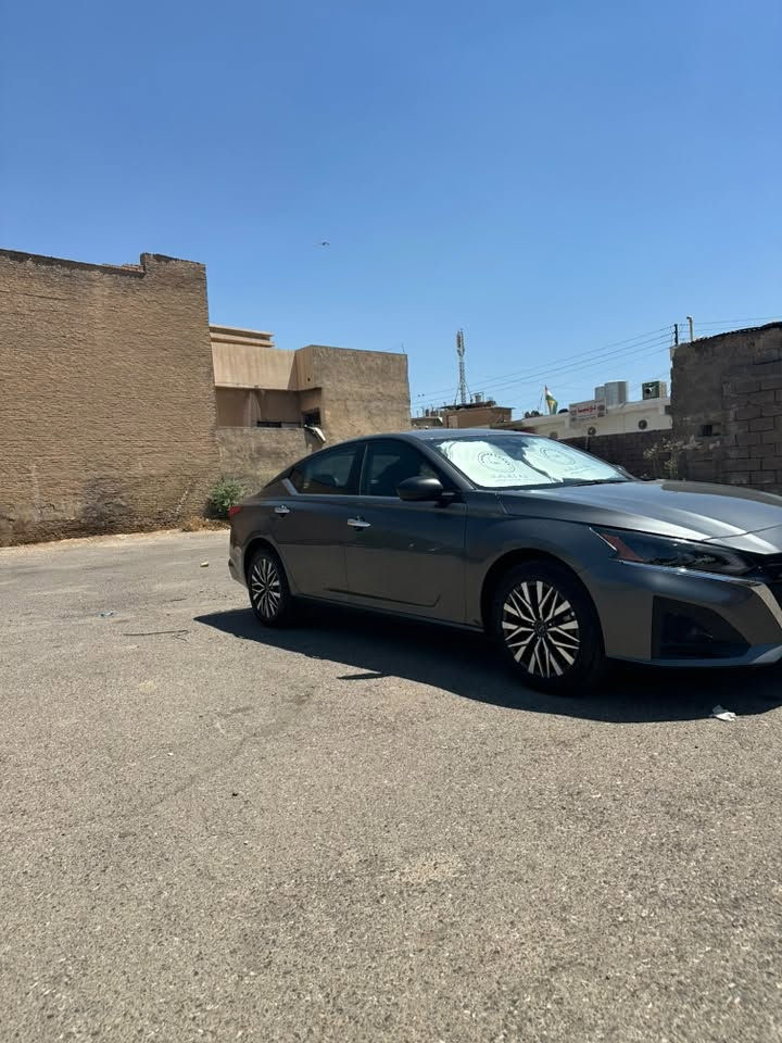 Nissan Altima 2025 SV
AWD
شاشە کامیرە
ڕادار

٢ پارچەی هەیە

گێرو مەکینەو کارەبایات بەشەرت

سعر : 14200$

***********
***********
