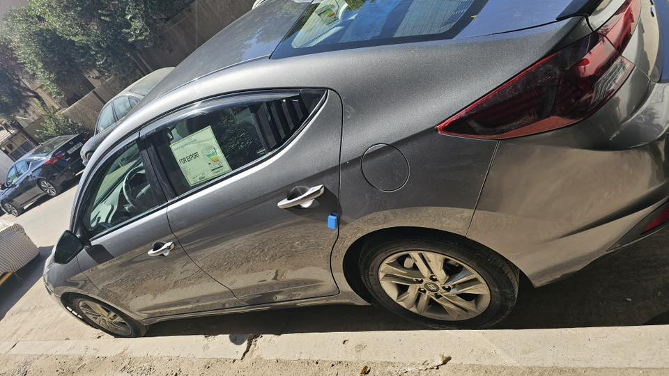 السلام عليكم 
النترا موديل 20
ماشية76
كير محرك خير من الله صافي
سيارة بدوون ايرباك 
حادثهة صفحة 
رقم ***********
حبايب الي يحب يتواصل تلفوني حاطة واي استفسار اني حاظر 
بدون كسران والله يرزق الجميع معرفة السعر اتصل وتدلل
