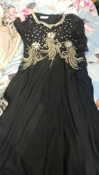 فستان • مقاس ٤٢ • بيه مجال