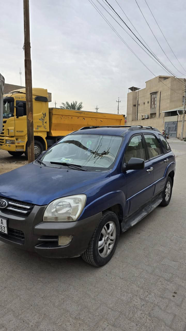 كيا سبورتج خليجي 2006 رقم بصره جديد شرط تحويل محرك اربعه سلندر 2000 دوش مكينه كير كفالة حداديه جديده تخم تاير كهربائيات كلها شغالة سياره نظيفه وبلاديه شاد دوشمه جديده و شاشه سياره كفاله من الضربه و التبديل و الصبغ فقط بيها رش كلير قطعتين باقي مكفول السعر 90 وبيها مجال ***********
