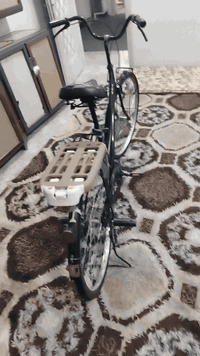 السلام عليكم بايسكل للبيع فول نضافه السعر 80 وبي مجال الرقم ***********
