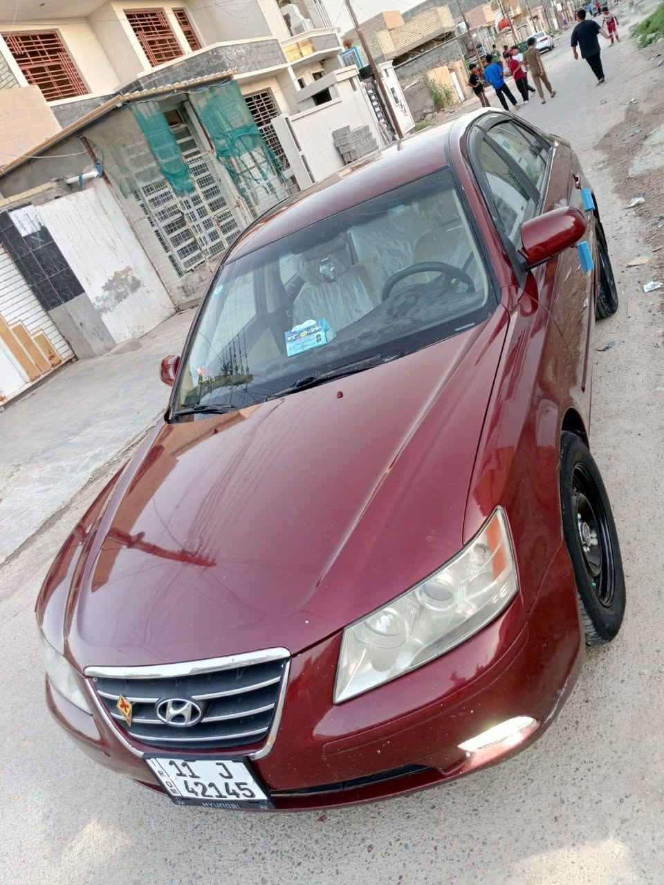 السلام عليكم سوناتا موديل 2009 رقم بغداد دولي تحويل مباشر سنويا جديده لل 31
محرك 2400 كير جدد مابيها اي نقص تبريد 🥶🥶🥶🥶🥶🥶 ثلج تخم تاير باتري حداديه جديده ليبل واحد جوملق الامامي مبدل الأيسر 
العنوان بغداد 
السعر 92 وبيها مجال 
الهاتف ***********
