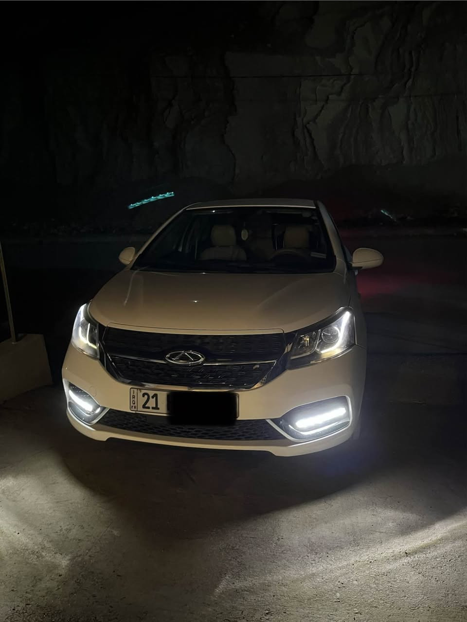 شێری ( چێری ) ئەریزۆی ٣ 
سەیارەكە خلیجیە تایبەت بۆ خلیج دروستكراوە 
مۆدێل ٢٠٢٠ گێڕ ئۆتۆماتیك 
ناوزەرد و سوكان ڤۆلێوم 
كوشنەكانی جلد و قوماشە 
پێش و دوای لایتەكانی لیدە
 سەیارەكە ٩٦ هەزار ڕۆشتوە 
مەكینە ١٥ ی بێ تۆربۆیە 
سەیارەیەكی كەم مەسرەفە بەنزین كەم ئەخوات
گێڕ و مەكینەی بەشەرت نەكراوەتەوە
سەیارەكە هەتا بڵێی پاك و جوانە
دوو پارچە بۆیاخی ئەوروپای هەیە بێ ناوگرتن بێ ئێرباگ
١ چەمەلەغی پێشەوە لەگەڵ ١چەمەلەغی دواوەی بۆیاخە
بەشەرتی تەحویل و غرامە ، سەنەوی تازەیە
 تكایە گەر مشتەریت تەلەفون بكە 
سعری٨٦ گەڵا و معامەلەیەكی كەم
لە سلێمانیە سەیارەكە 
*********** السليمانية, العراق
