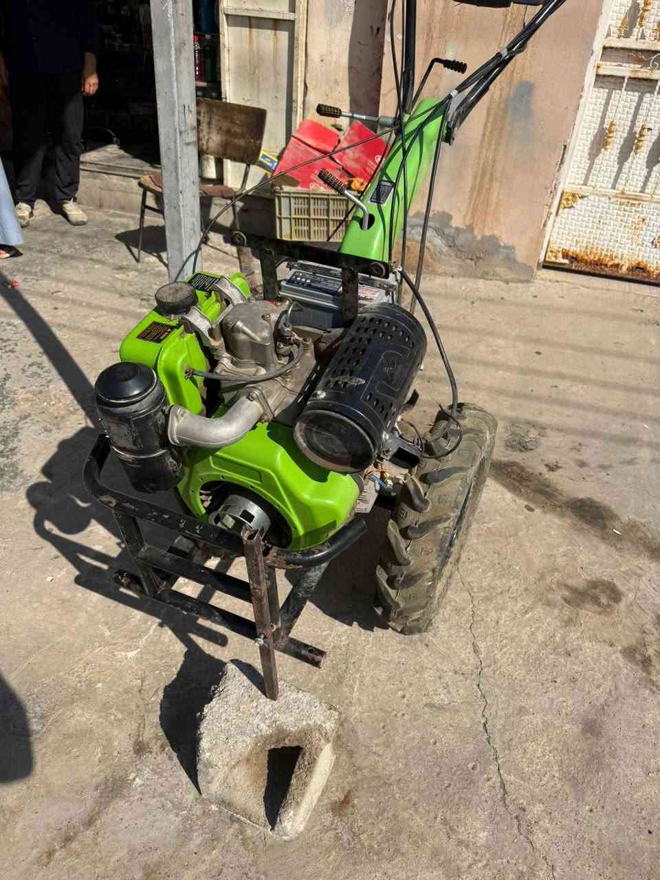 رافوسة للبيع مشتغلةقليل غراضهة كاملة مع ديجر السلف الاوتماتيك بي خلل السعر ٥٥٠ الف وبيها مجال العنوان ديالى ناحية العبارة ***********
