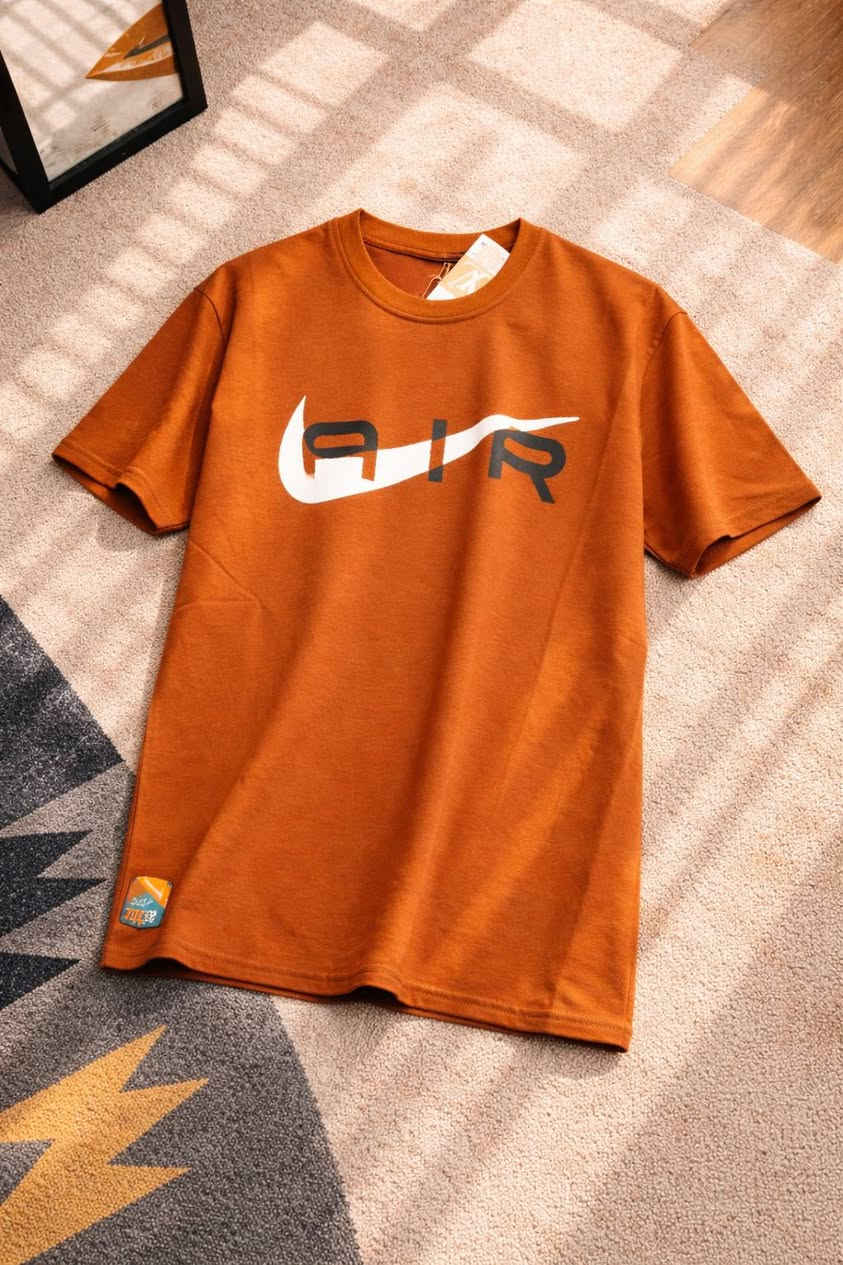 *********** واتساب احجز هسه🔥 
ستايلك يهمنا 😎
تيشيرتات وبناطيل شبابية
سعر موحد 5,000 دينار
مقاسات متعددة
توصيل سريع داخل بغداد + محافضات
تابع سنتر الأناقة وخلي ستايلك يحچي عنك 🔥
