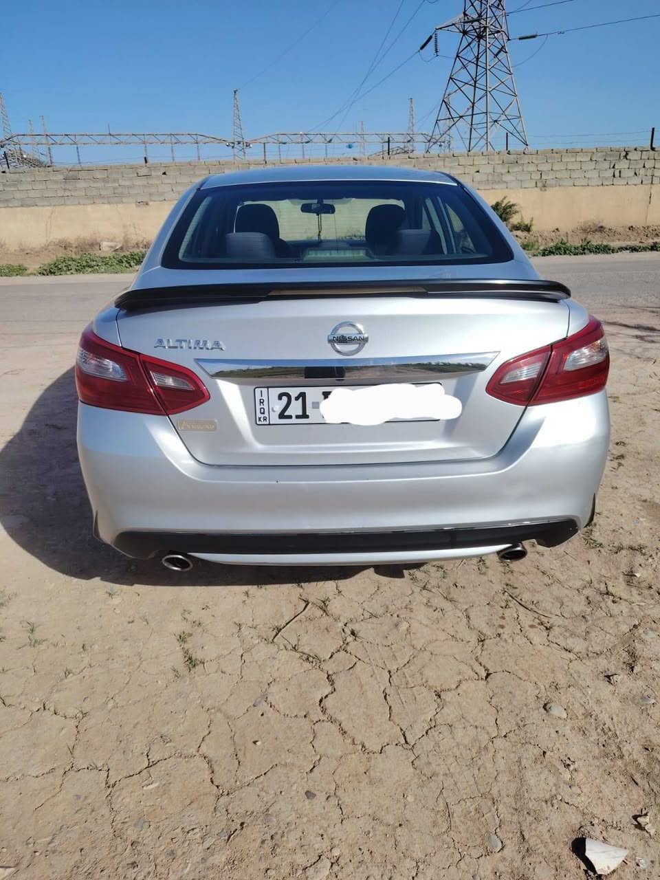 السلام عليكم اخوتي 
للبيع نيسان ألتيما 2018
محرك 2500 اربعة سلندر 
كير محرك مكفول سيارة جاهزة 
رقم شمالي وتفاصيل الضربة ورقم الشاصي موجود بالصور 
اخوان اني مكلف بالنشر هذا رقم صاحب السيارة ***********
