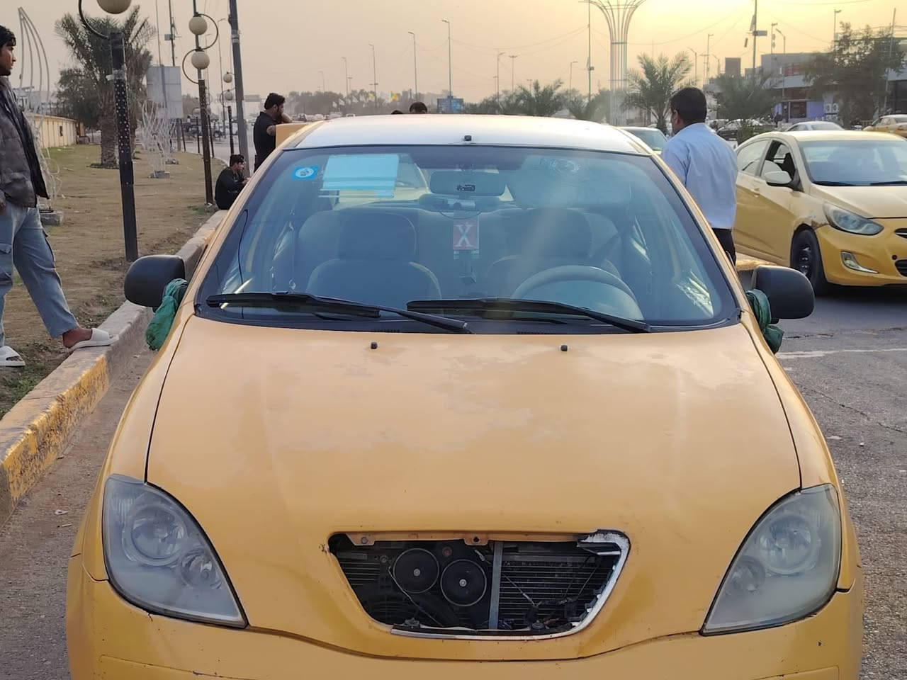 سلام عليكم سيارة طيبة موديل 2015سيارة جاهزة من حدادية وتخم تاير
سيارة لا تبديل ولا صبغ 
سيارة جاهزة 
السعر30
الرقم ***********
العنوان.. بغداد النهروان
مكلف بل نشر نتصال فقط
