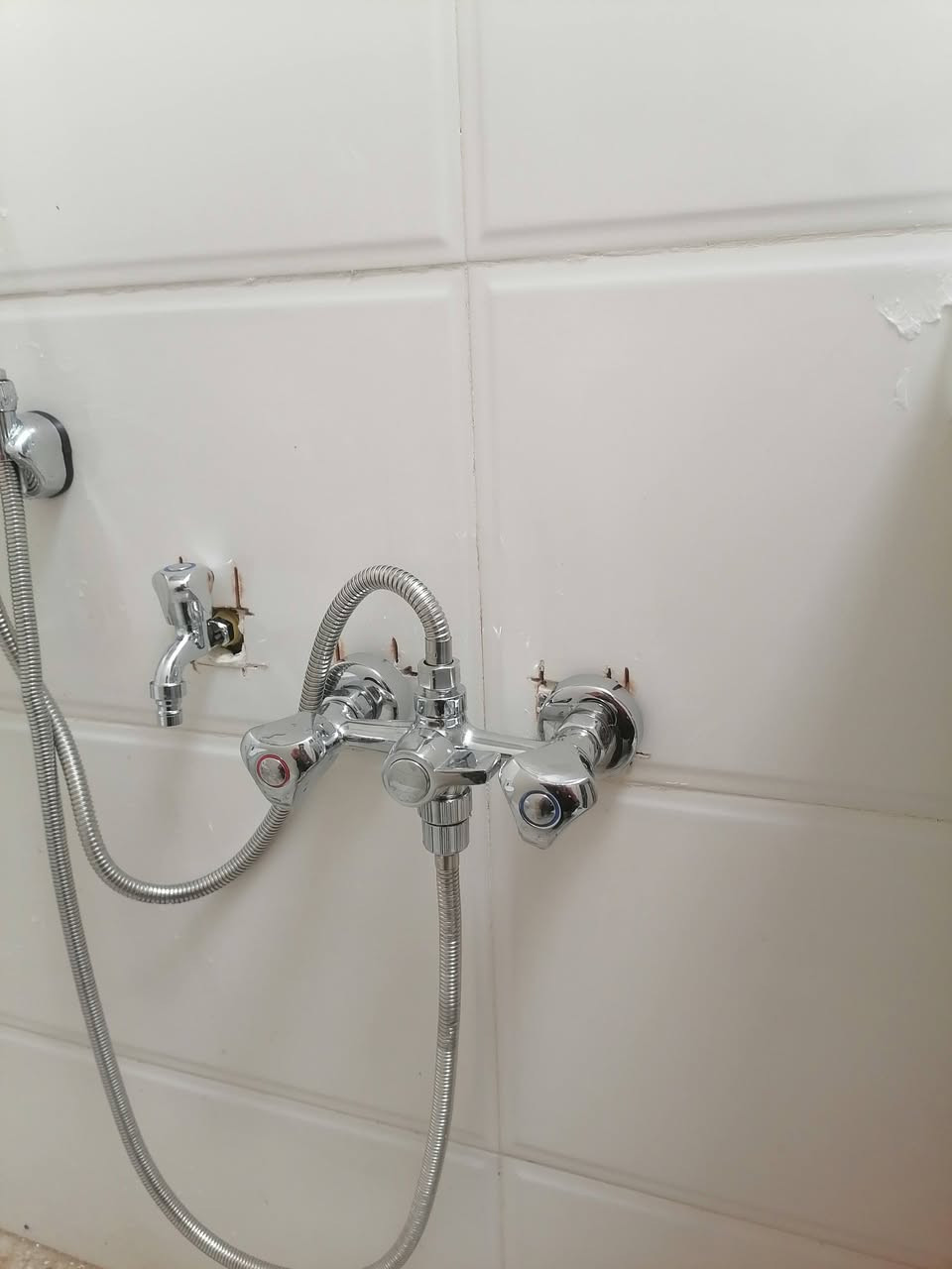 تأسيس ماء مجاري حفر ابي ربط مجاري رايسي تشطيب عام تصليح كافه البوري والاستبدال كربلاء المقدسه فقط *********** متوفر واتساب
