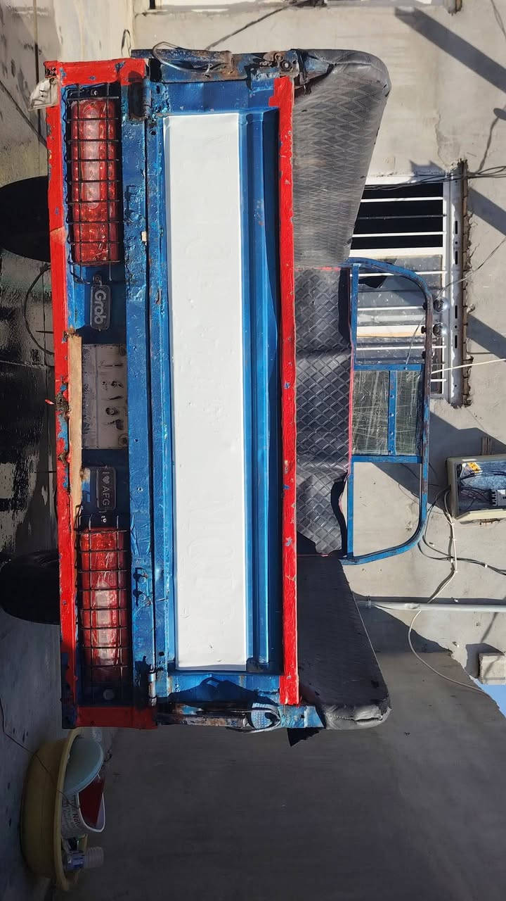 سلام عليكم ستوتة جاهزة رقم ابض مداور ثاني يوم تايرات جدد اكسن جديد  مكينة 26 برغي مامفتوح بيهة السعر مليون 300بيهة مجال لطيبين التصال عل رقم ***********
