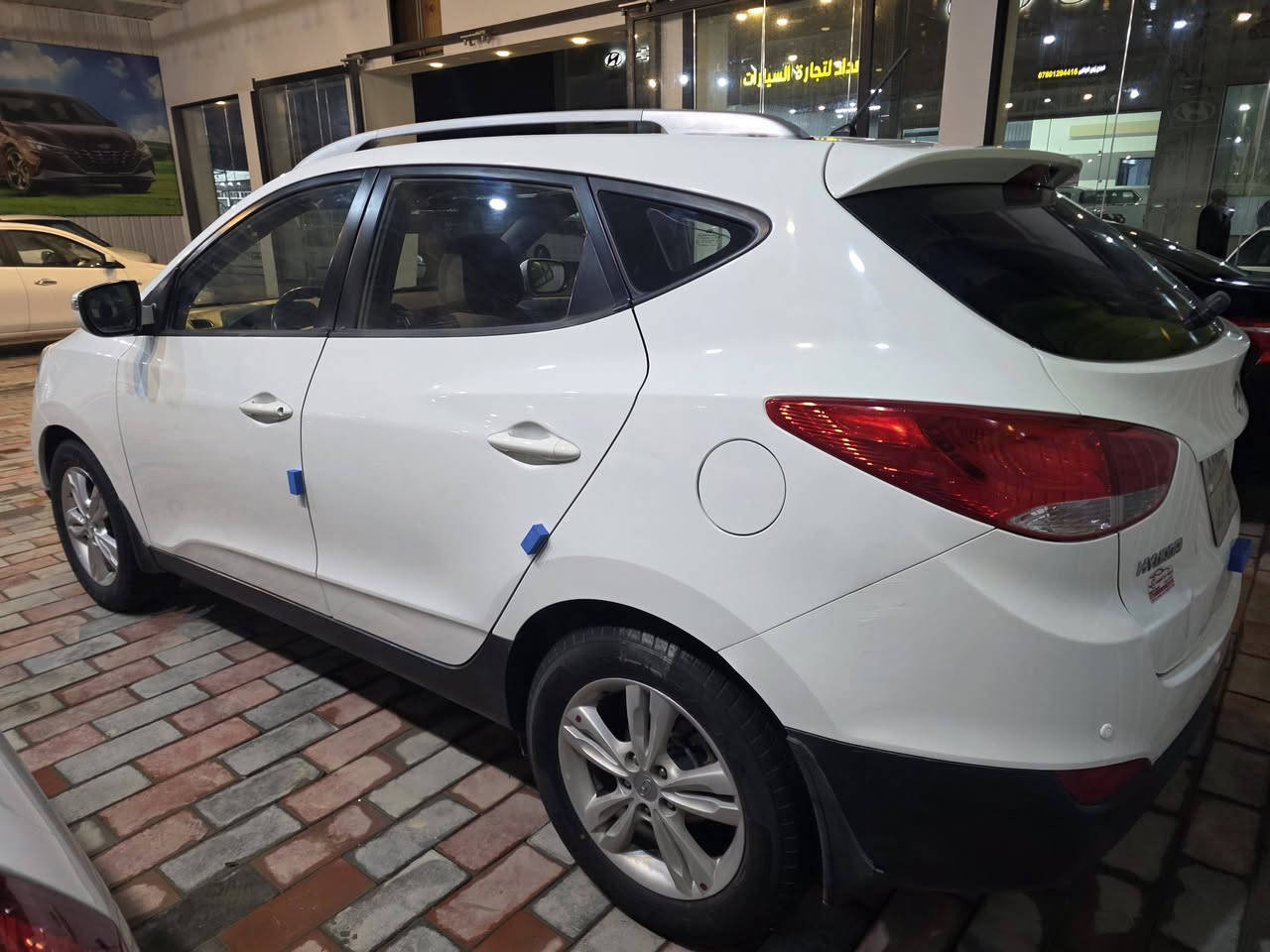 السعر ١٣٥        المكان النجف الاشرف
توكسان خليجي مديل ٢٠١١ جديده جدا كفاله عامة حتى دعامياتهه مكينة ٢٠٠٠ دوش مواصفات معروفه وواضحه بالصور رقم اربيل وكاله او نقل ملكية مضمون 

بيع او مراوس حسب القناعه 

رقم الجوال ***********
