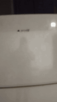 ثلاجة للبيع نظيف جدا..للمعلومات اتصال***********
