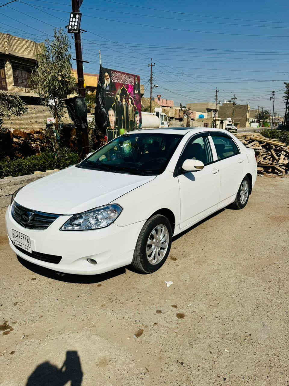 السلام عليكم
بي وأيدي للبيع موديل 2012  معمره جديد محرك مال كورلا جديد تخم تأير وباتري جدد مكان سياره بغداد سعر 48
***********
