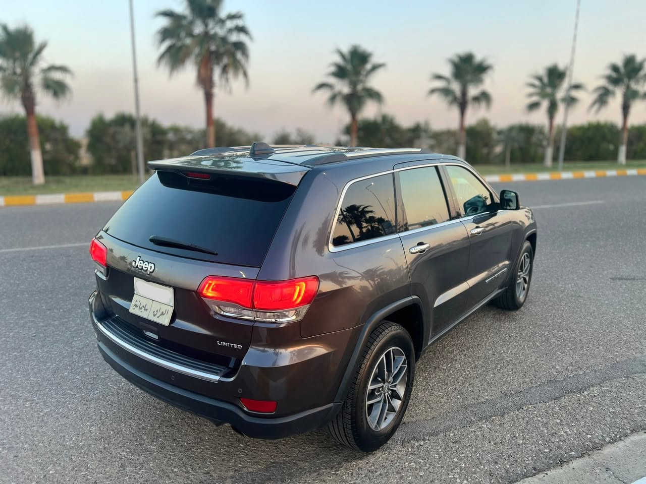 للبيع فقط . بدون مراوس.

سعر مناسب جدة 175 ورقة فقط.
سيارة جيب لاريدو موديل 2018 
ماشية 180 الف من 2018 ايد واحد 
سيارة عل وضع شركة گير محرك مكفولات
صدر امامي خلفي جديد تخم تاير ول كب بلادي
مواصفات لاريدو معروف صندوك جك كشن جلد
كشن هيتر كشن خزن استيرن كهرباي حساس خلف 
كامرة دوارة بصمة تشغيل عن بعد شاشة لمس اشار بلمري
بعد بيها هواي مواصفات سيارة جاهز شرط ترايك وين ما تعجبك من زاخو للفاو سيارة كندية بيها جامرلغ بنيت بدون
جكة دواخل ارباك استيرن راجع سستم باقي مكفول من كلشي 
رقم سليمانية بسمنا شرط تحويل او وكالة ثاني يوم من شرعي
مكان سيارة كركوك مركز مدينة . اي استفسار .

***********📞
***********📞
***********📞

رقم اسيا عليها واتساب .
