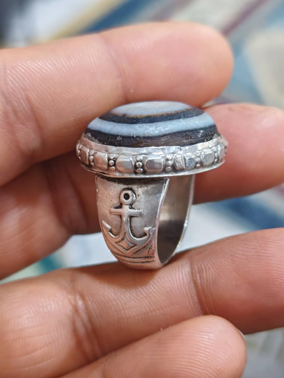 جزع بقري قديم صياغه يدويه ثقيله
يلبس قياس 21 22
سعر 75
مكاني بغداد الطالبيه لايوجد توصيل..


**إذا كنت صاحب هذا الإعلان وتريد حذفه لأي سبب، رجاءا أرسل رسالة إلى الدعم الفني**