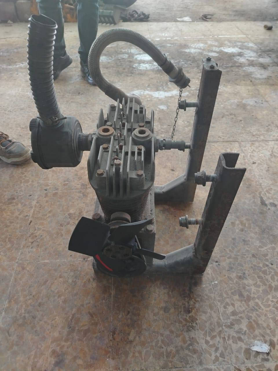 سلام عليكم
للبيع
كبريسر هواء 3 بستن المرغاب
الماني+ جرار

‏‪0770 749 5133
