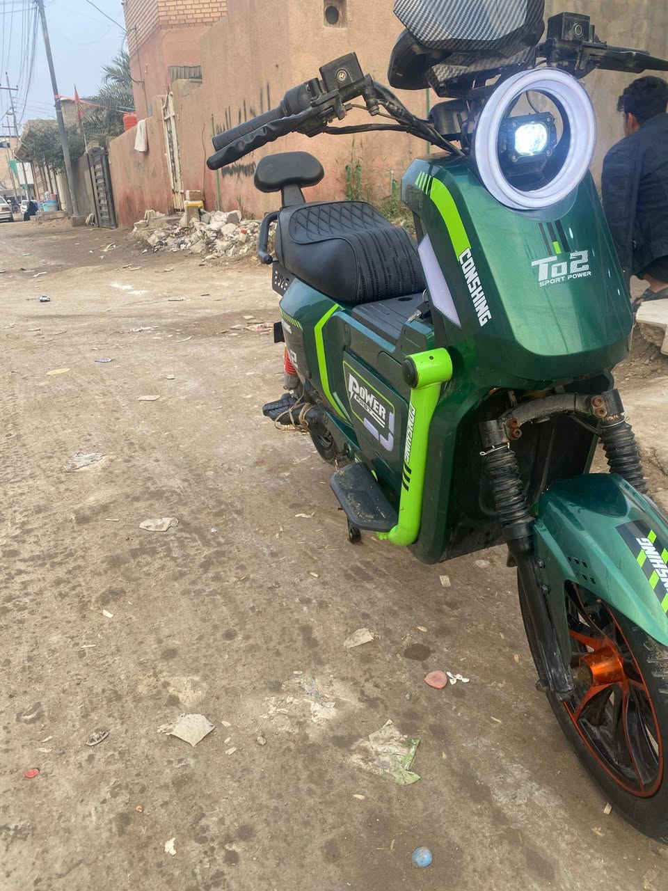 السلام عليكم ورحمة الله وبركاته درجه اف2
دراجه جديد الله شاهد مشحونه 15مره يمكن جديد بل باكيت يعني وسعره مناسب كلش وين ماتروح ما تلكه هيج سعر مواصفات 
1دراجه5باتري 32امبير 
2دراجه عقل رياضي يعني طياره 
3دبلات الاكبار يعني طسه ورزانه تخبل 
4بريكات دهن 
5لايت عالي ناصي
6ملف الفين 
7اشاير 
 8كارت وبصمه وسويج 
دراجة جديده الله شاهد هسه معتاز وريد ابيعه ماخذه 750بل حسين وهسه اريده 550
البصره جزيزه 
استفسار *********** وتساب فقط
