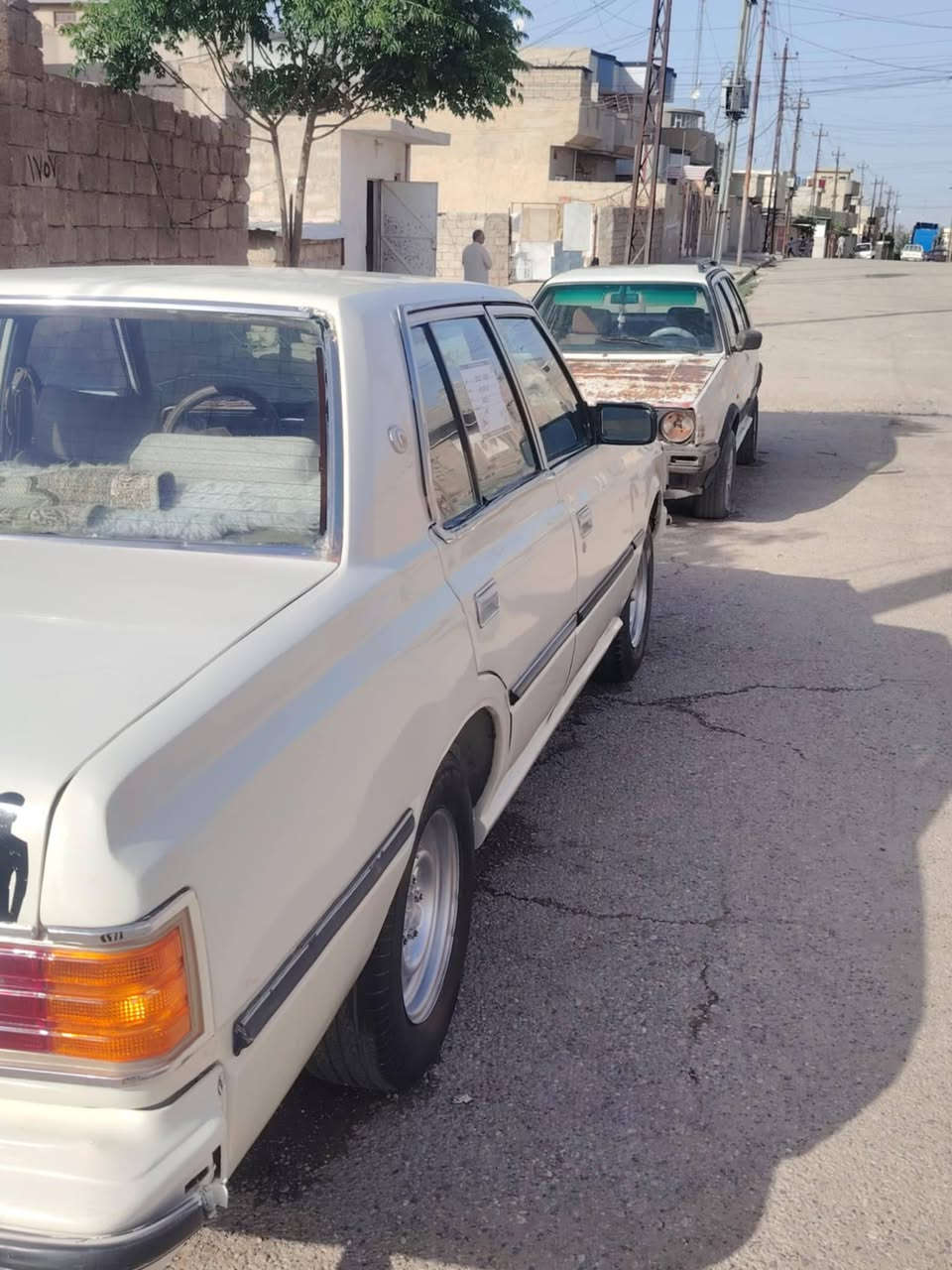 سياره سوبر موديل 82
صبغ حداديه السياره جهازه من كلشي 
شرط لا صبغ ولا نفخ محرك كير بطه 
شرط التحويل والوكاله 
السعر 38
***********
