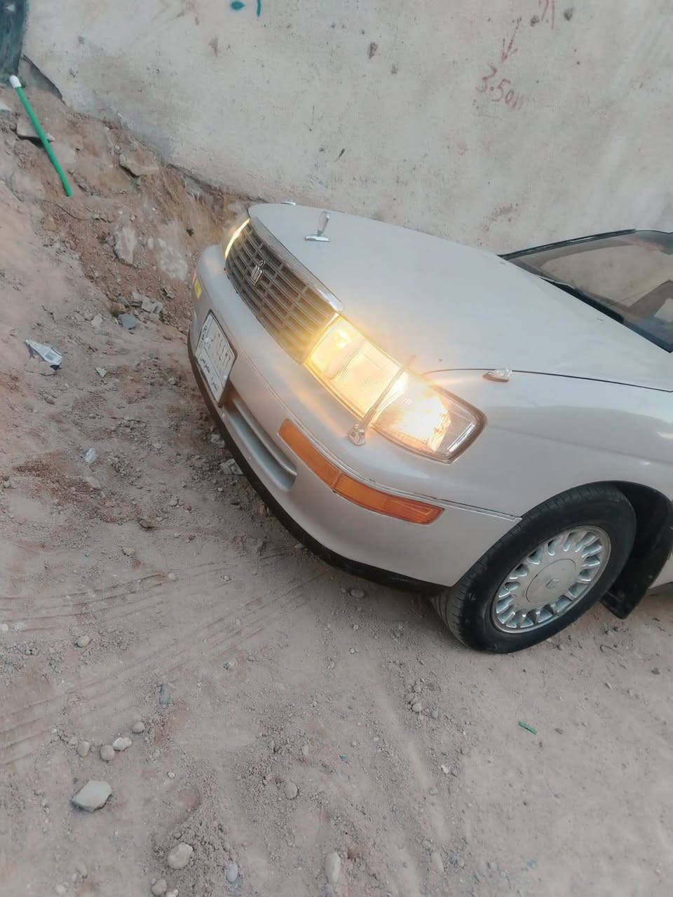 بسم الله /بطه متصل رقم بصره مديل 2000 اصل  هزه جديده مكفوله من الكص والنقل والكلبه  محرك وكير 2500 جدد حداده جديده كهربائيات شغاله كلها شاشه بلوتوث دواخل جدد ابطاين جدد سياره مال بيت تخم تاير نظيف باور وجعمغه خفيات سعرها 53 وبيها مجال *********** بيتنا البصره الزبير
