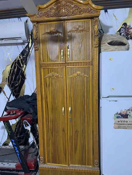 كنتور خشب زان الأصلي النضافة100 كامل ملحقات السعر مليون وبي مجال اي استفسار يتصل وعندي فيديوات *********** عنوان بغداد فلكة وهران شارع المعارض اي استفسار اتصل وتدلل بي مجال بسيط
