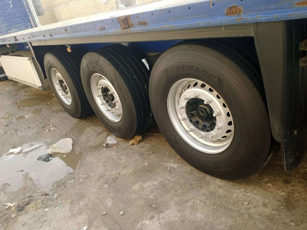 السلام عليكم
عريانه للبيع شمتز جديده كفاله تخم تاير 
ملاحظه العربانه فصل وربط شرط كبل لاتخابر  فصل وربط سليمانيه***********
