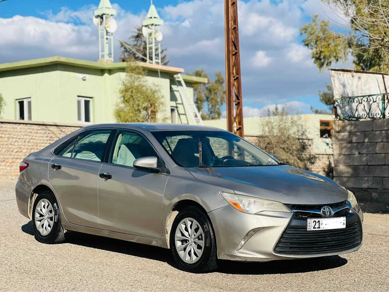 تۆیۆتا کامری 2017 LE ئەمریکی 
شاشە و کامێرا
تەحدید سورعە
دژە خلیسک
5 پارچەی بۆیاغە لەسەر ساغی گێرو مەکینەی نەکراوەتەوە بەشەرت بۆزانیاری زیاترپەیوەندی بکە بەم ژمارانەی خوارەوە 
ژم *********** شمشمل, السليمانية
