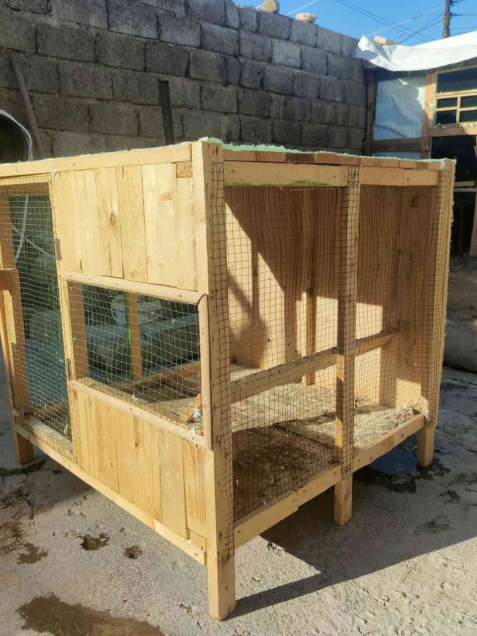 قفص للبيع
ارتفاع (1متر) 
العرض (1.20متر) 
العمق (1متر) 
السعر ٢٠ 
مكان موصل الايمن قريه البوسيف


**إذا كنت صاحب هذا الإعلان وتريد حذفه لأي سبب، رجاءا أرسل رسالة إلى الدعم الفني**