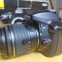 نيكون D5300 • عدسة 18-55 • شاشة قلاب واي فاي
