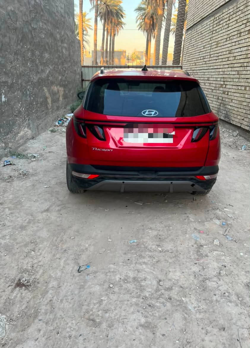 هيونداي
توسان
موديل 2023
محرك 2.5 
4 سلندر 
المواصفات امريكيه 
ماشيه 100،000الف 
ضرار قطعه واحدة ضربه قبق الجنطه
اللوحة بغداد خصوصي 
***********
