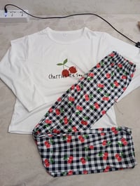 ملابس اطفال