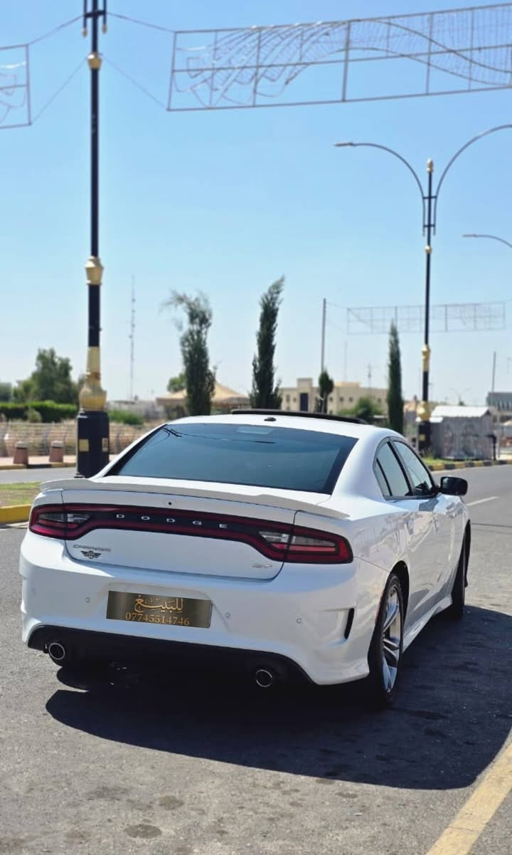 السلام عليكم
دوج جارجر GT Plus 2022( خـليـجـي )
فول 1/1 عدا الرادار 
 (خليجي)  وكاله هارلم 
العداد : 21الف مايل
المحرك : V6.  3.6L
رقم اربيل الجديد سنويه جديده
المواصفات :
* نقطة عمياء
* مصابيح أمامية زنون
* كشافات الضباب زنون
* المصابيح الأمامية مع LED
* حساسات خلفية
حساسات اماميه
* شاشه كبيرة مع نظام ملاحة نفكيشن GPS
* سستم صوت الپاين
* فتحة سقف (سلايد)
* المقاعد الأمامية كهربائية
* ذاكرة لحفظ وضعيات الجلوس (ميموري)
* مقاعد أمامية تبريد وتدفئة
* مقاعد خلفية تدفئة
* تشغيل عن بعد
* المقود كهربائي
* تدفئة مقود القيادة
* محدد سرعة
* تلفون بلوتوث
* كاميرا خلفية
* مرايا متحسسة للاضاءة العالية
* كير شفتر بالستيرن
* دخول ذكي (بصمة)
موصافات ال Gt plus معروفه فول عدا رادار 
رقمي. ***********
مكاني موصل
