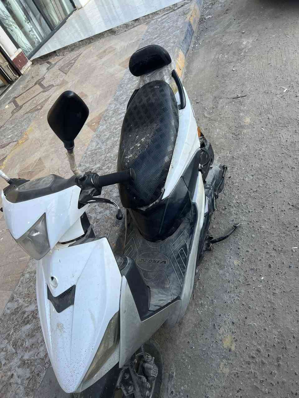 دراجة ماكس موديل 2021
ابيض 
 دراجة نظيفة كلش نقص بس باتري 
350قفل


**إذا كنت صاحب هذا الإعلان وتريد حذفه لأي سبب، رجاءا أرسل رسالة إلى الدعم الفني**