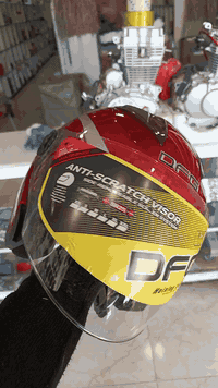 🔥 خوذة تحميك… مو بس ترافقك.

على الطريق، ثانية تغيّر مصير.
اختار أمانك قبل المسافة. 🛡️🏍️

للحجز واتس ***********

#دراجات
#تزويد
#ترند
#العراق
#بغداد
