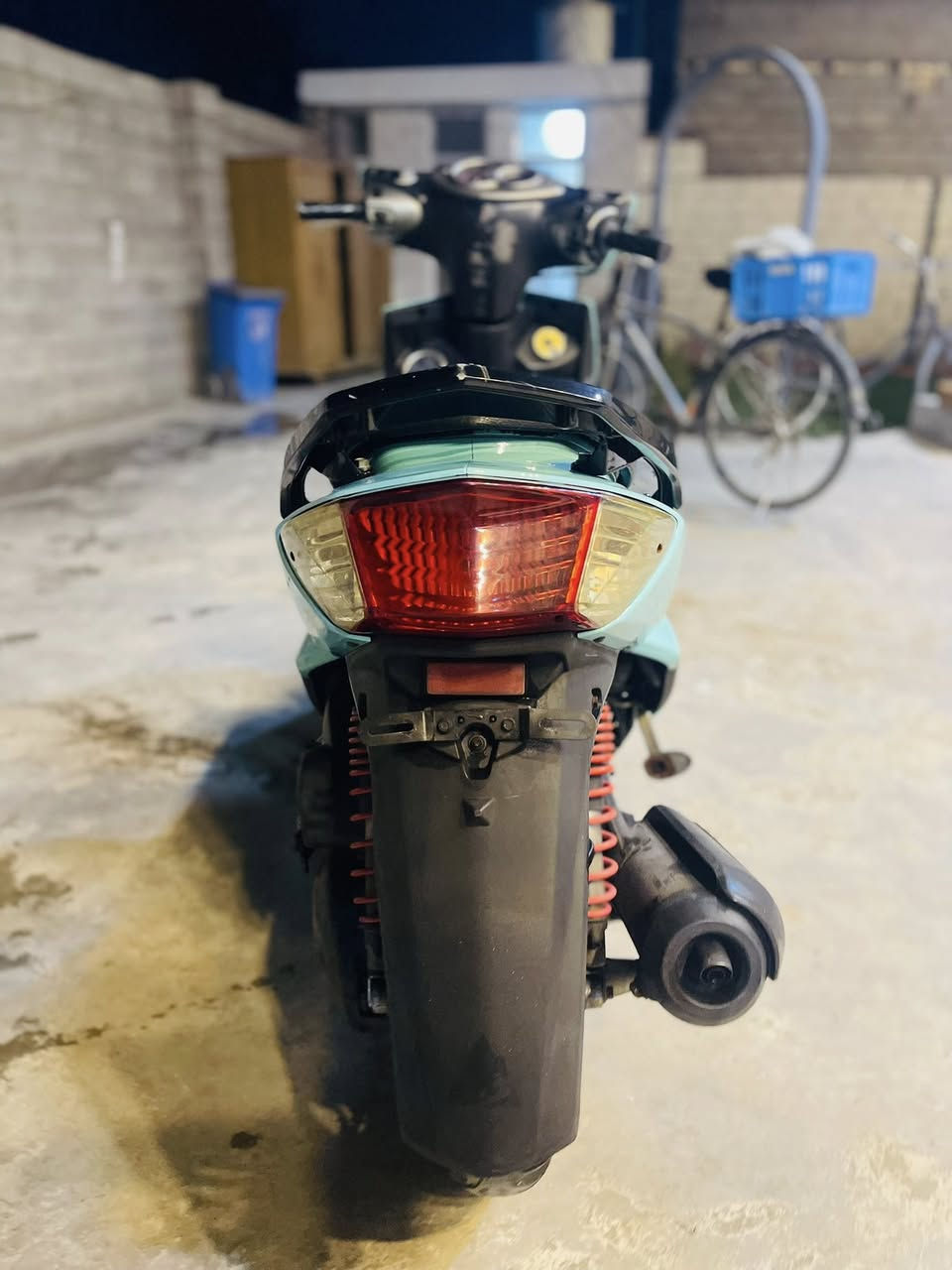 سلام عليكم سكنس فحل كابريتر مال رمبه للبيع صار ٤-شهر نازله دراجه كفاله عامه وين ما تريد تاخذه افحص  مكان بغداد المدائن سعر خاص ***********
