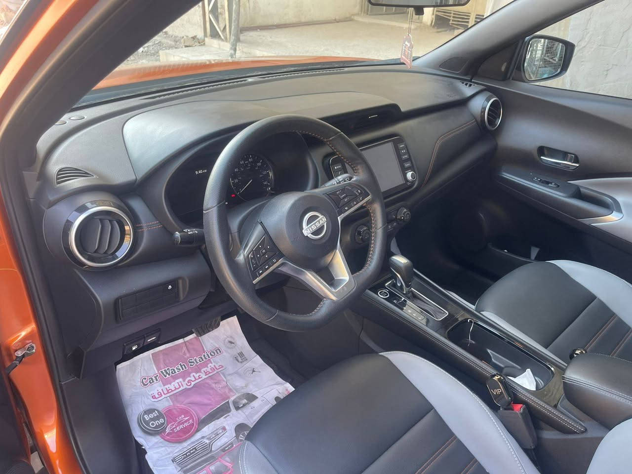 نيسان كيكس
موديل:٢٠٢٣
لون:مشمشي سقف اسود
مواصفات:srبلاص فول( ٥ كامرة ٣٦٠ رادار امامي رادار جانبي جلد حساسات خلفيه وسماعات Bose)
ضرر: فقط بونيت صبغ ضرر كلش بسيط حتى دعامية بدون صبغ 
مكان: كركوك
رقم:كاتي 
رقم اتصال:*********** 
سعر :148وبي مجال كركوك, العراق
