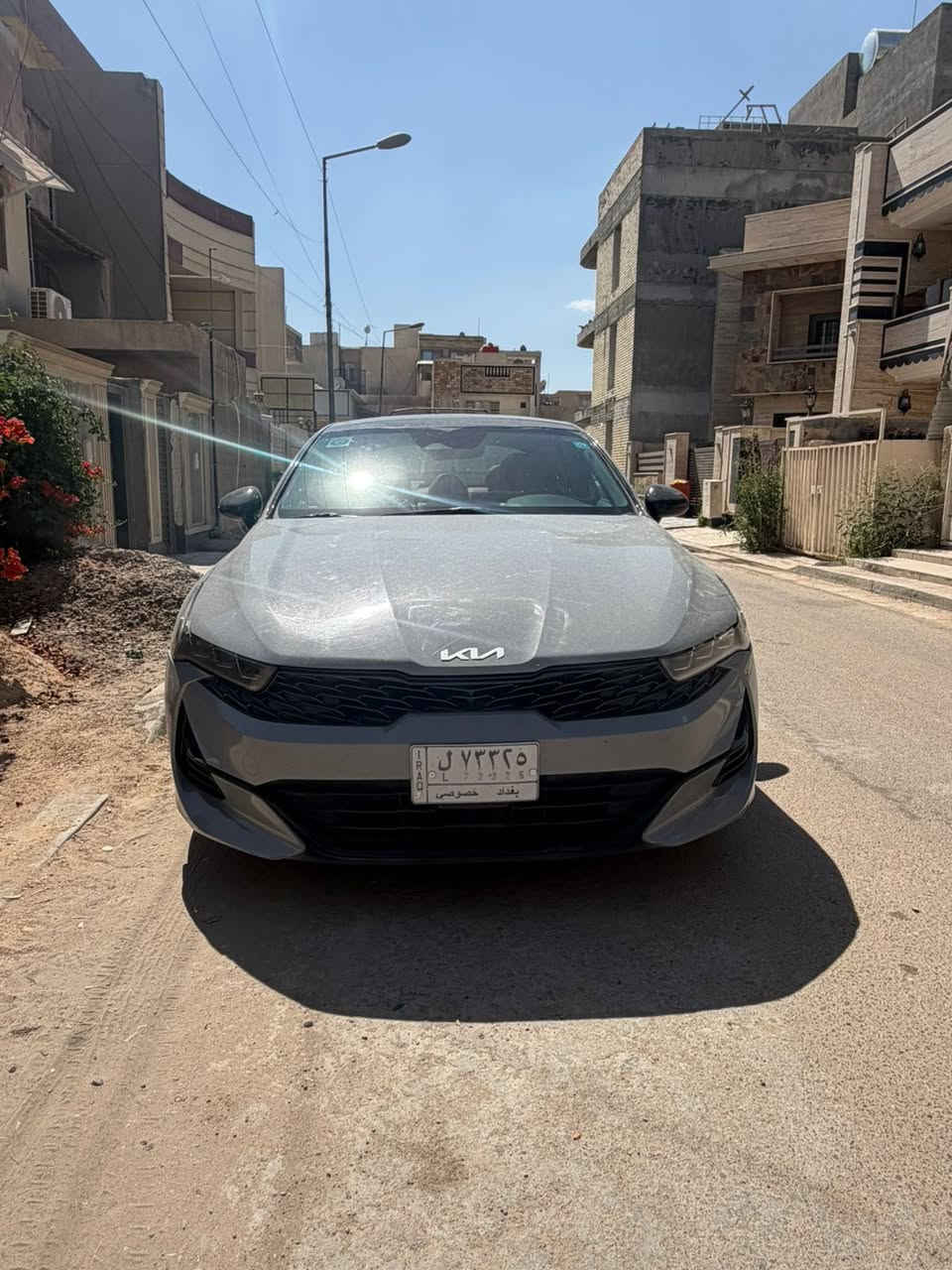 K5 2023 gt line
لون سمنتي وداخل احمر بلادي ومواصفاتها معروفه
حادثها بنيد مبدل نفس اللون وبالعراق صار بيها 
بارد بالباب الخلفي جهه الصدر وشبر بالجاملغ بارد
175$
***********

