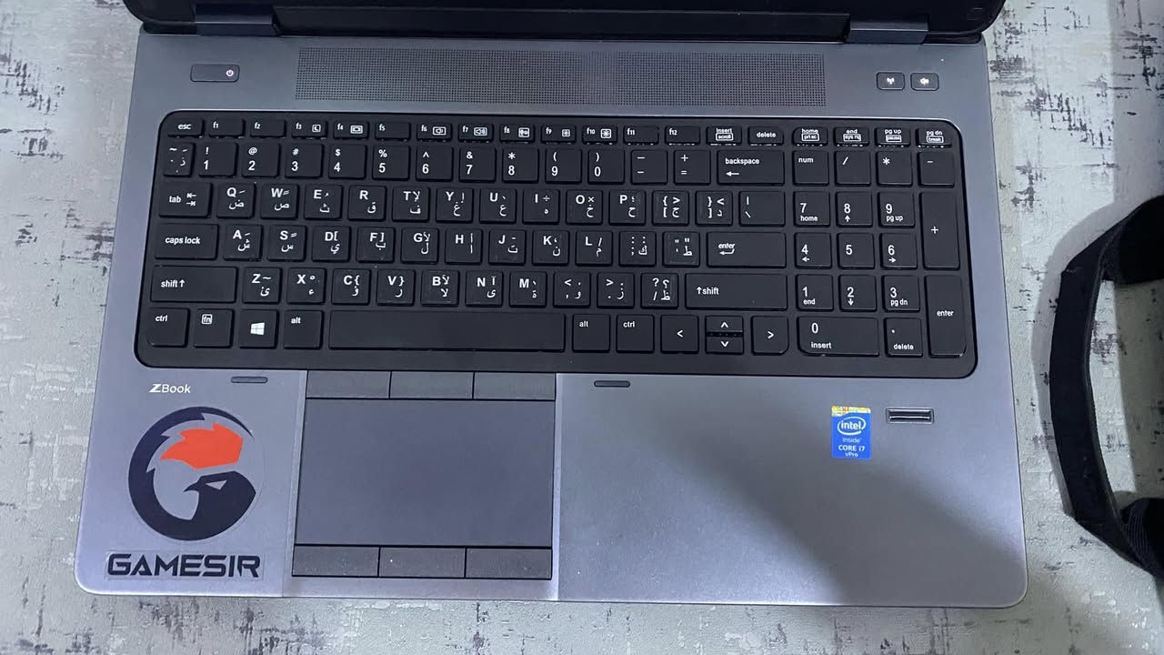 للبيع لابتوب HP ZBook 15 G1 جيل الرابع وورك ستيشن نظيف ومطور للأداء العالي
الجهاز مال كرف وشغل ثقيل وألعاب ومعدل بيدي للأداء السريع

معالج Core i7 فئة MQ القوي مال رندر وألعاب

رام 8 كيكا للأداء السريع والبرامج الثقيلة

هارد 512GB SSD  السريع كلش للنظام
هارد 1 تيرا إضافي خزن للملفات والألعاب

شاشة 15.6 بوصة FHD ووضوح عالي معاكس للإضاءة 

يشغل ألعاب مثل GTA V و  Forza 3  ويرو تراك وببجي  و بيس و كود 4 براحة

نظام ويندوز 10 كامل ومحدث والوضوح مريح للعين

الملحقات الإضافية اللي تجي وياه:
يده إكس بوكس سيريز (Xbox Series Controller)
مضخم سماعات ماركة دراكون (Dragon)
ماوس كيمنج (Gaming Mouse)
جنطة لابتوب وشاحن الجهاز الأصلي
الجهاز والملحقات كاملة وما تحتاج أي شي وجاهزة للاستخدام المباشر
السعر: 550 وبيها مجال 
المكان: الموصل
للتواصل: *********** بي واتساب
