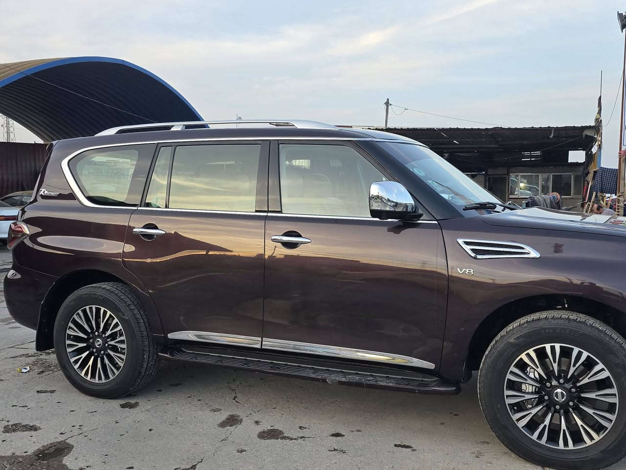 يا الله السلام عليكم ورحمة الله وبركاته 
نيسان باترول 2013  فئة ( بلاتينيوم ) 
المحرك المرغوب 
السيارة خليجي وكلشي موضح بالسونار 
فول  للأخير 
ومواصفات البلاتينيوم
محرك  مرغوب
حجم محرك se .  5600
حدادية و تايرات مواصفات
سلايد ،جلد ،زنون بلادي
كشنات كهرباء
 ,كشنات تخزين ,
كشنات تدفئة و تبريد 
خمس كاميرات ,
ثلاجة ,صندوق شفط ,
رادار ,
تحكمات ستيرن ,
ستيرن كهربائي 
شاشات خلفية 
بوصله 
كامرات360درجة
سیارە ماشااللە حیل حیل حلوە
كلـش كلش نظيف وحلوة وبلخير على تكون من نصيبة
محرك كير بشرط مامفتوحً 
رقم بغداد باسمي 
 مكان  السيارة كربلاء
السعر ٢٤٠ 

للاستفسار اتصال
‭***********
***********
