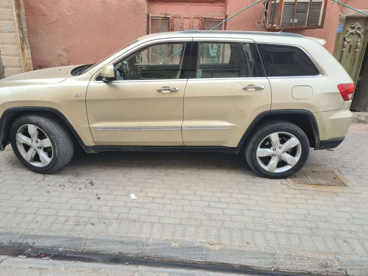 السلام عليكم
جيب 2012 ادوات ادوات كفاله كصه حاويه 
جاهزه مكينه كير حداده جديده ما ناقصها اي شي ما مشتغل اي كلوب بل عينه سياره مال جناي متوئمه شمالي نكليزي طبق الصل السعر 75$
العنون البصره 
الهاتف ***********
