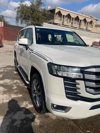 للبيع لاندكروزر موديل 2022 ساز اصلي رقم بغداد ب اسمي شخصيا ماشي 48 الف...
