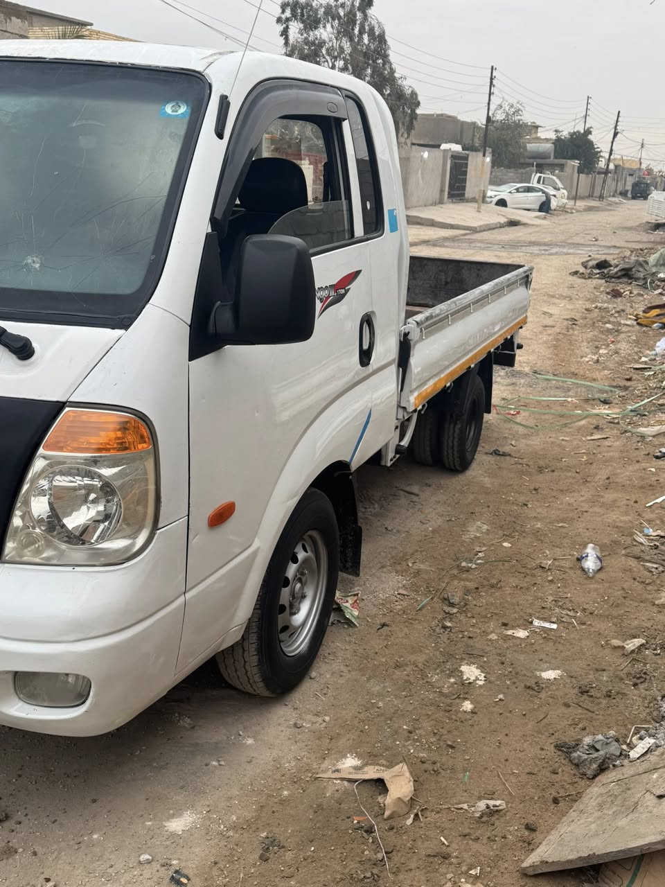 سلام عليكم كيه للبيع مسكر بم ونوزل موديل 2006 رقم بغداد إنكليزي بيه صبغ دواير ودوسات تخم تايرات كير اكسن شاصي مكفول سعر 85 وبيها مجال سياره جديده وحلوه مال جناي رقم الهاتف *********** المكان بغداد
