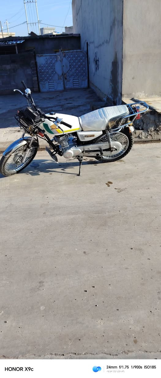 للبيع 2020شرط ما مفتوح واير منيه شغاله ستيرن رياضي تايت جدد منفيس موجود مكاني يارمجه الشرقيه ***********
