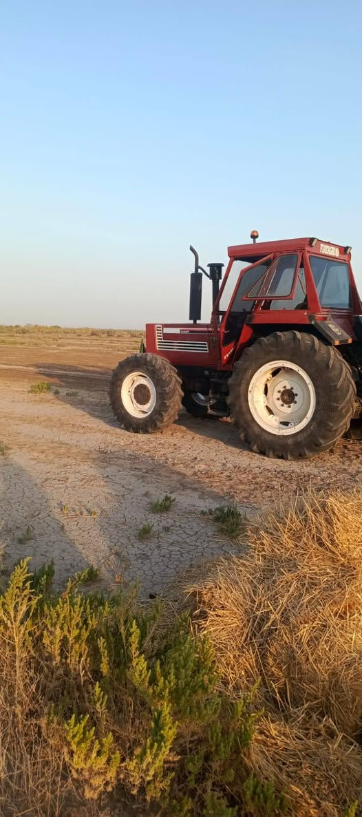 سلام عليكم للبيع مكينه 1180محرك 140افيكو مامشتغله بل عراق مكينه خير من الله ماعايزه برغي ابيع عل رغبه تريد منفيز تريد بدون وشراي يتصل يدلل ***********
