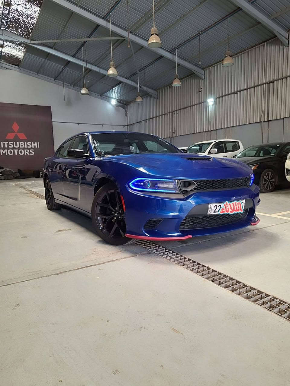 السلام عليكم
دوج جارجر 2020  SXT وارد أمريكي محرك 3600 حادثها كلش خفيف وموضح بالصور واكو بارد قليل مال الحادث موضح بالسونار ماشيه 49 ألف ميل
بيها تخم تاير جديد
وباتري جديد
وضررها فقط أمريكا لا يوجد ضرر في العراق
السياره جديده جداً مال جناي ومابيها نقوصات بالعافيه على ال ياخذها
رقم اربيل بأسمي شرط التحويل 
السعر 230 ورقة
مكانها بغداد زيونة
للإستفسار اتصل
***********
(مكلف بالنشر)
